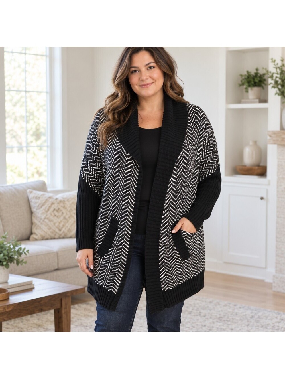 REITMANS Black and White Chevron Pattern Open Front Cardigan Sweater